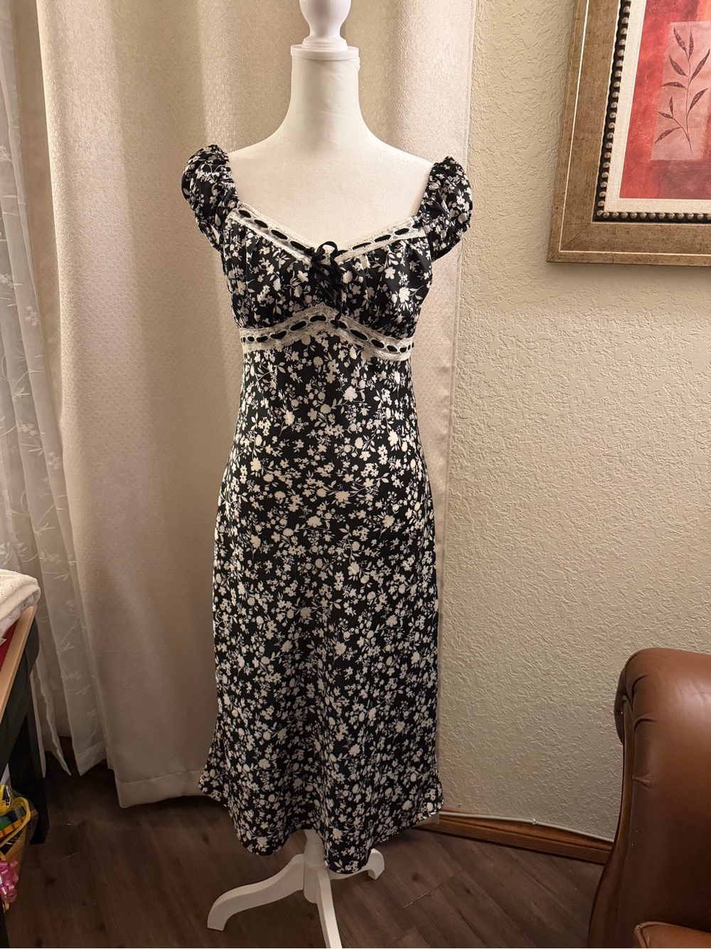Inspired Hearts Black & White Floral Lace-Trim Midi Dress